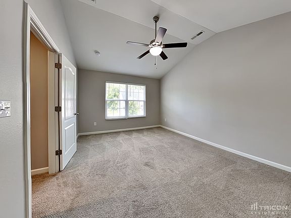 5th image of 928 Joselynn Dr