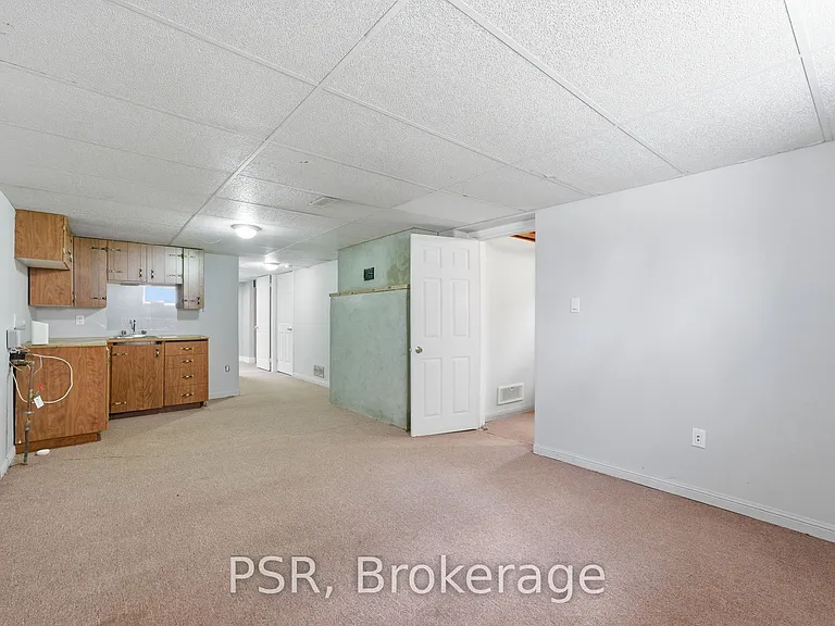 42 Jane St — Photo 27
