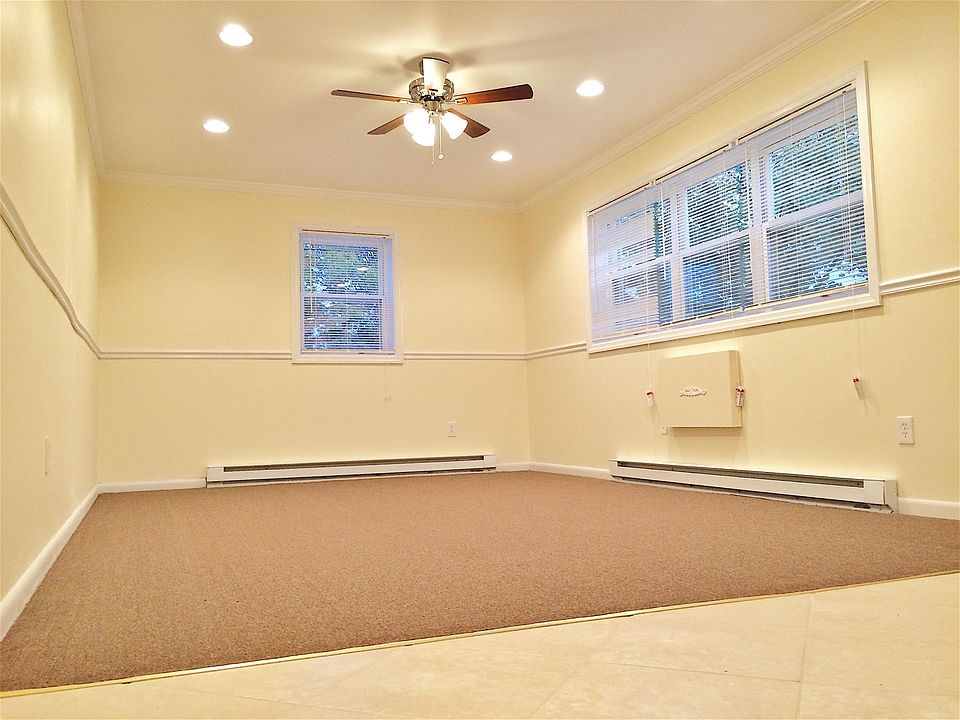 Sunny and spacious living room