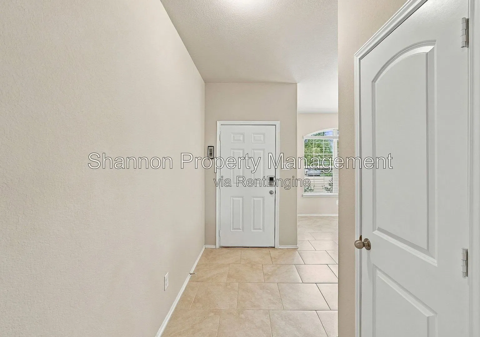 3 bed, 2.0 bath, 2137 sqft, $2,250 — Photo 4