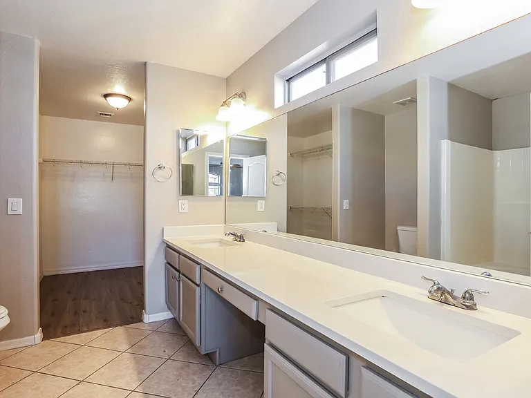 3251 W Jessica Ln — Photo 10
