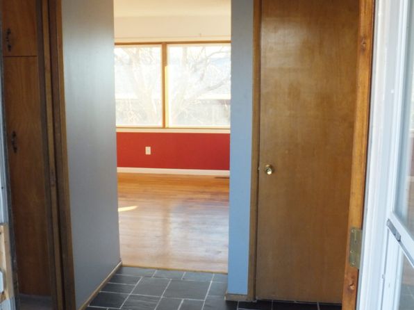 1702 Edgar St
