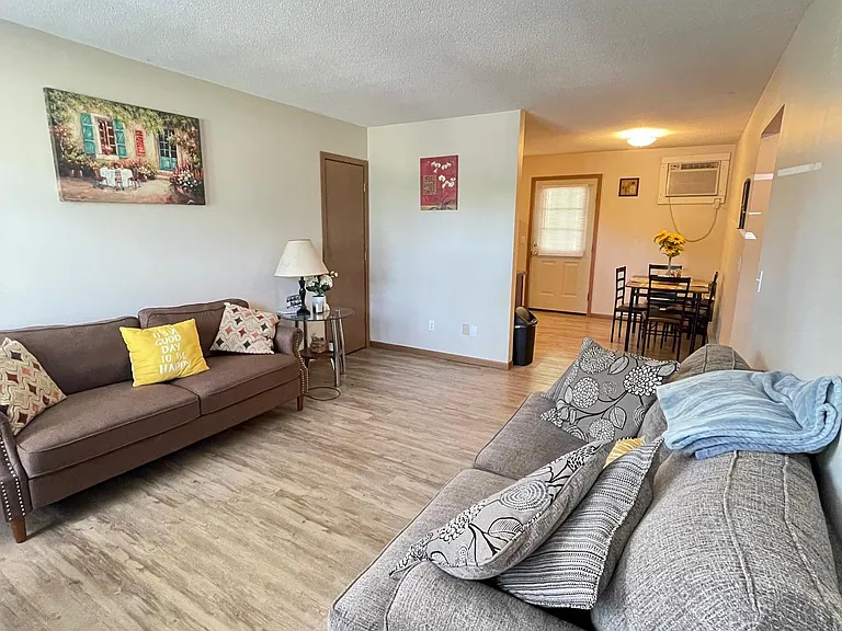 29 Youngman Rd #4 — Photo 2