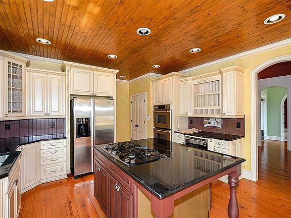 5th image of 418 Wallis Farm Way