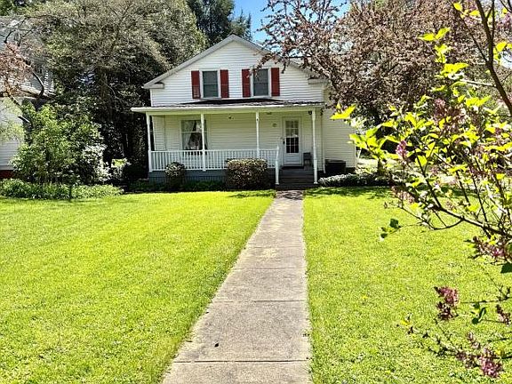2nd image of 17 4th Ave #1
