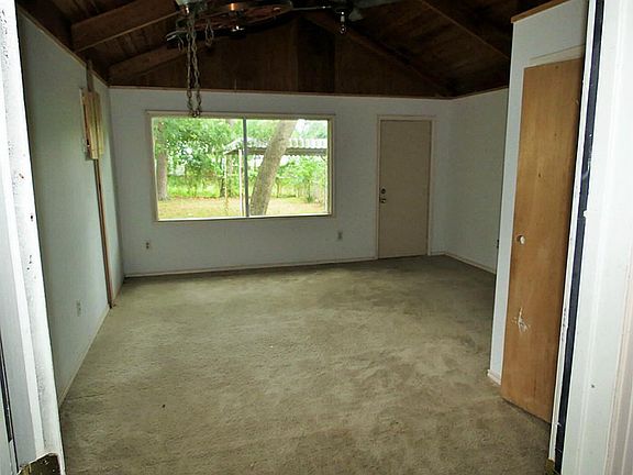 5th image of 10626 Valencia Dr