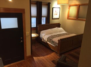 113 S Johnson St #2, Iowa City, IA 52240