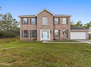 3201 Joy Ln, Ocean Springs, MS 39564