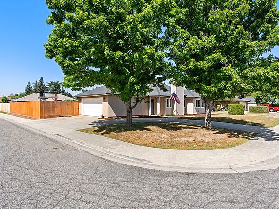 4th image of 2402 E Vassar Drive