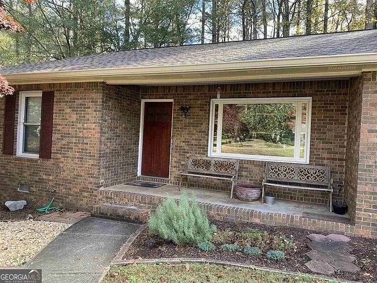 4 bed, 2.0 bath, 1506 sqft, $2,550 — Photo 2