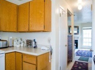 1402 Beacon Hill Cir, Taylorsville, UT 84123
