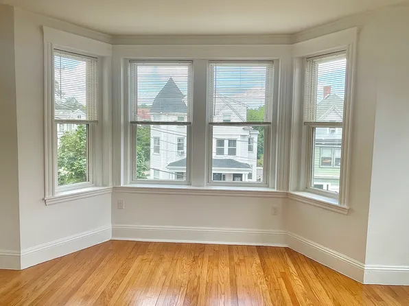 172 Maple St, Malden, MA