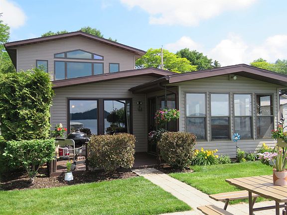 2nd image of W10243 Del Bern Acres