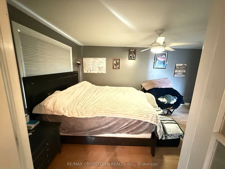 28 Austen Ln — Photo 11