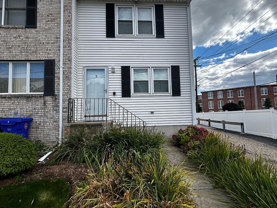 1st image of 2 Sunflower Cir #104
