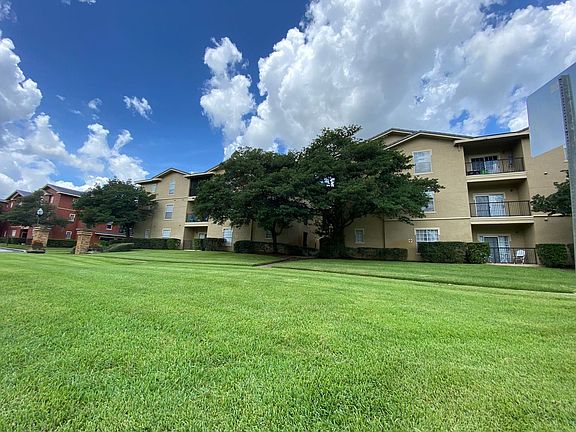 2nd image of 103 Vista Verdi 317 Cir
