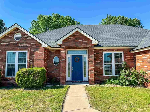 820 Sherwin Ave, Ponca City, OK 74604