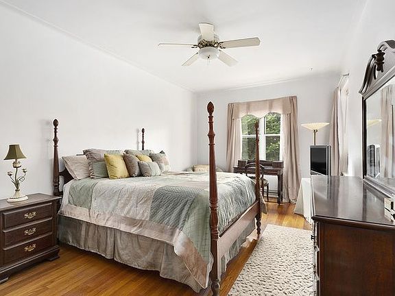 3rd image of 6911 Yellowstone Blvd APT A38