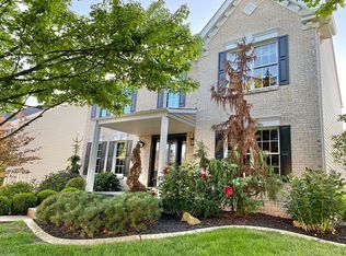 2713 Country Club Dr, Pittsburgh, PA 15205