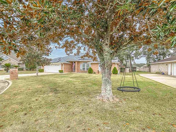 2nd image of 3356 Holt Cir
