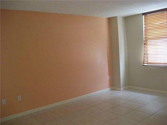3rd image of 2333 Brickell Ave APT 1714