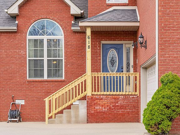 4th image of 618 Winding Bluff Way