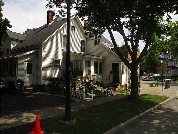 5th image of 1005 Portland Ave