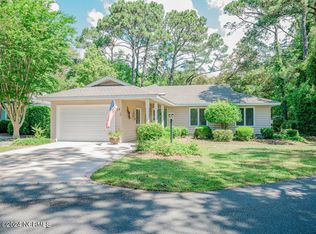 729 Fairway Dr E, Sunset Beach, NC 28468