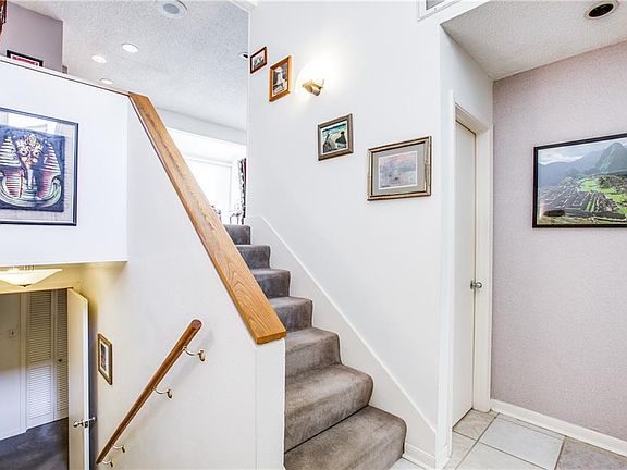 5th image of 5820 Chimney Wood Cir