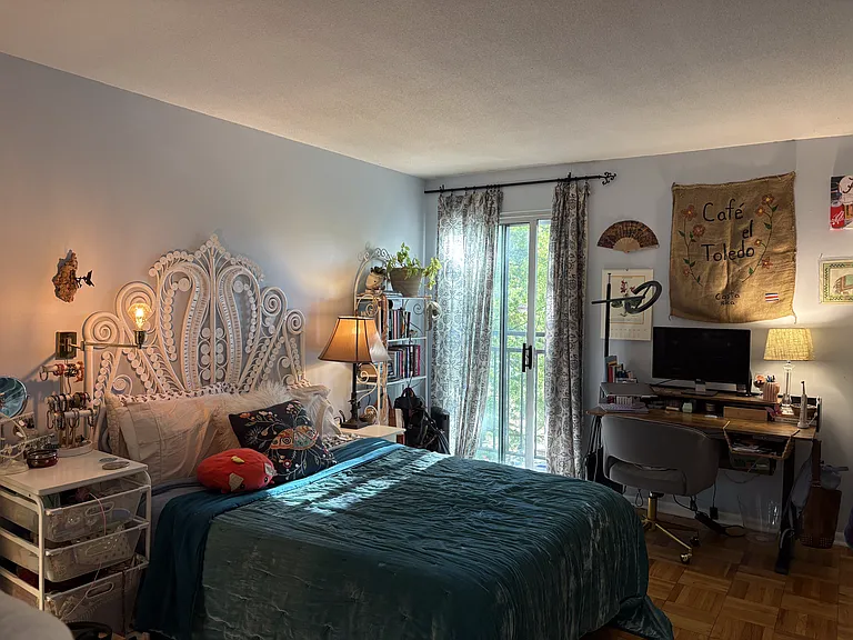 Bedroom #1