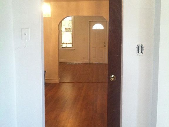 3rd image of 878 Pitkins Ave