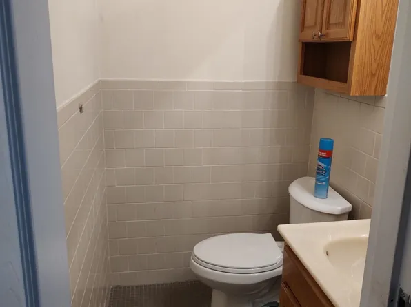 219 Montgomery Street image 11 of 12