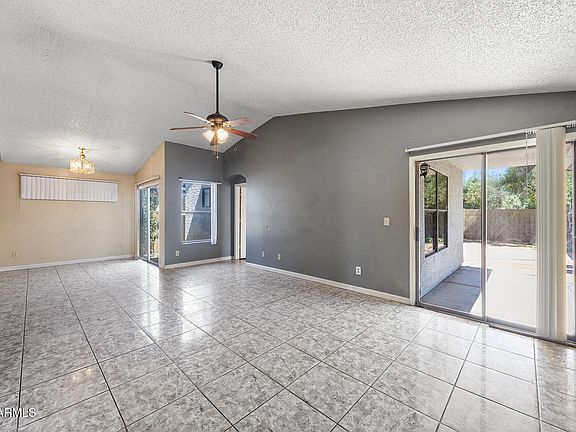 3rd image of 8820 W AMELIA Avenue