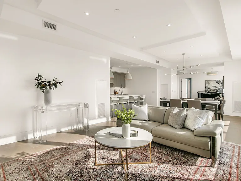 1700 Avenue Rd #Penthouse 706 — Photo 18