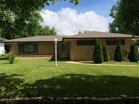 2nd image of 3528 Thelma St