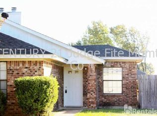 1742 Carrington Dr, Glenn Heights, TX 75154