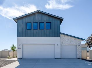 9133 W White Jasmine Ct, Nampa, ID 83687