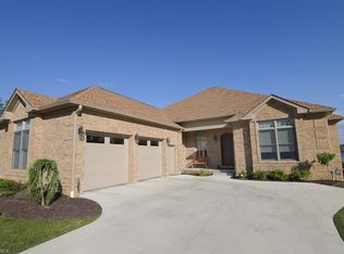 115 Heron Bay Dr, Poland, OH 44514