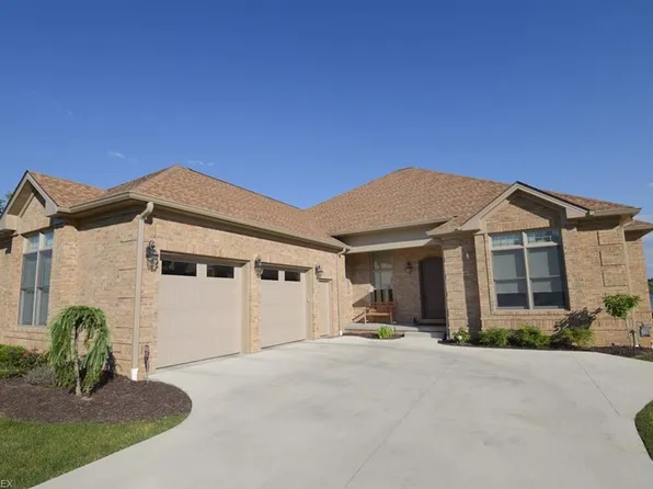 115 Heron Bay Dr, Poland, OH 44514