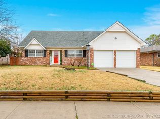 9058 E 29th St, Tulsa, OK 74129