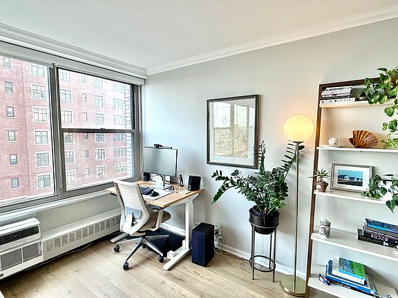 5th image of 3900 N Lake Shore Dr APT 7D