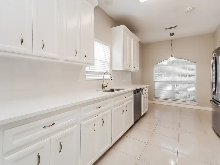 3306 Maymist Dr — Photo 6