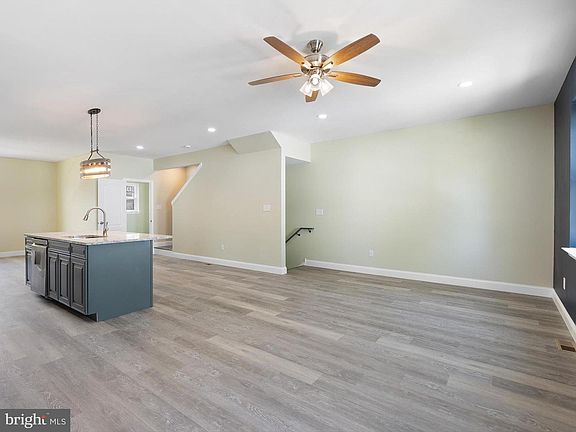 5th image of 590 W Thirtieth St