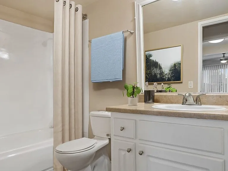 Stoneridge Apartment Homes — Photo 8