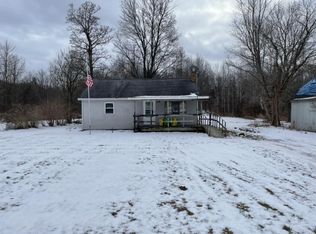 2068 Byrnes Dr, Clio, MI 48420