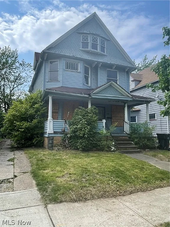 1348 E 84th St photo 1