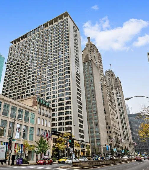 535 N Michigan Ave #2414 — Photo 1