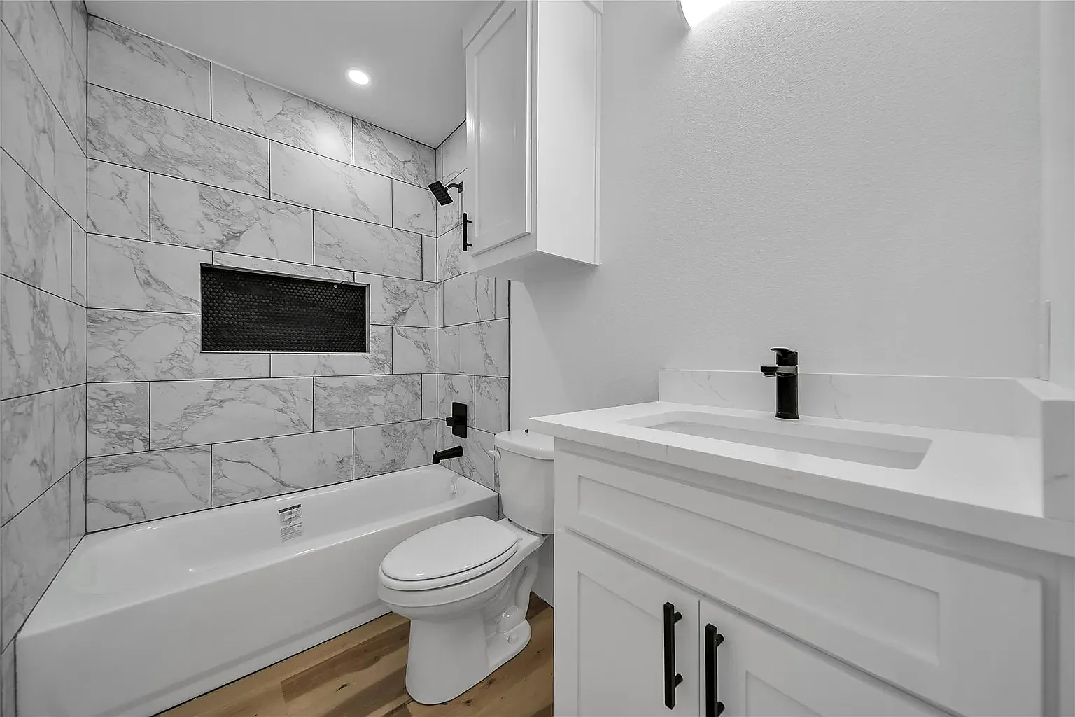 3 bed, 1200 sqft, $1,595 — Photo 4