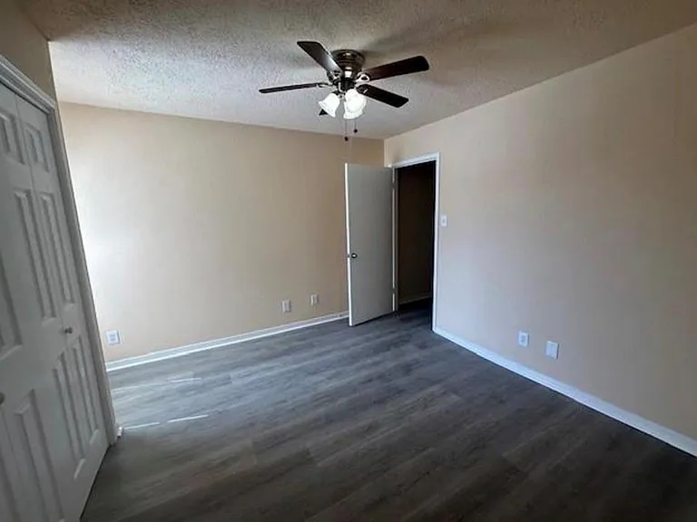 5921 Arncliffe Dr #5921 — Photo 17