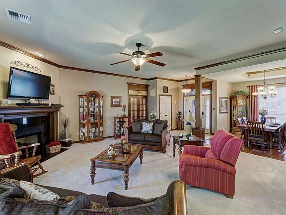 4th image of 7107 SW Angelwood Dr